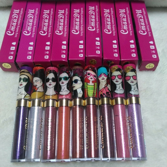 Lipstick - Picture 8 of 8